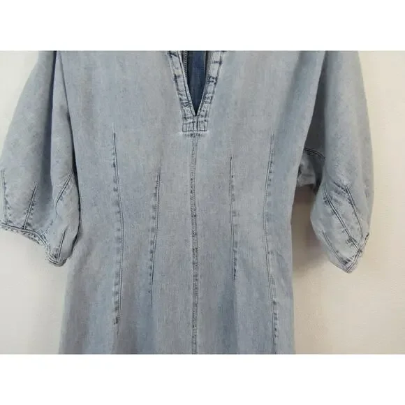 NWT Gap Size Medium Denim Split-Neck Mini Dress Light Wash Blue Preppy Trendy - Picture 6 of 8